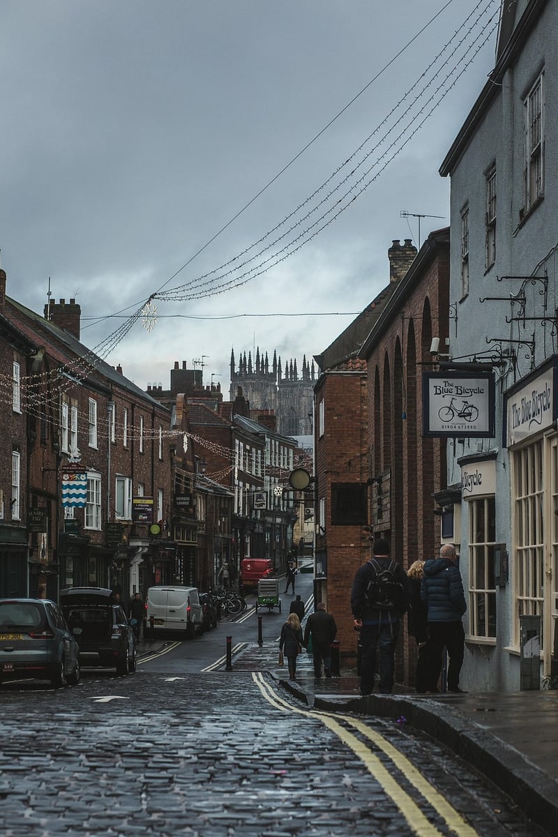 Victorian England Street